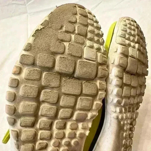 Nike FS Lite Run 2 Mens Size 10 Venom Athletic Running Shoes Sneakers 616514-014 - Picture 4 of 8